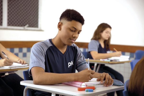 Aluno do Curso pré vestibular pH